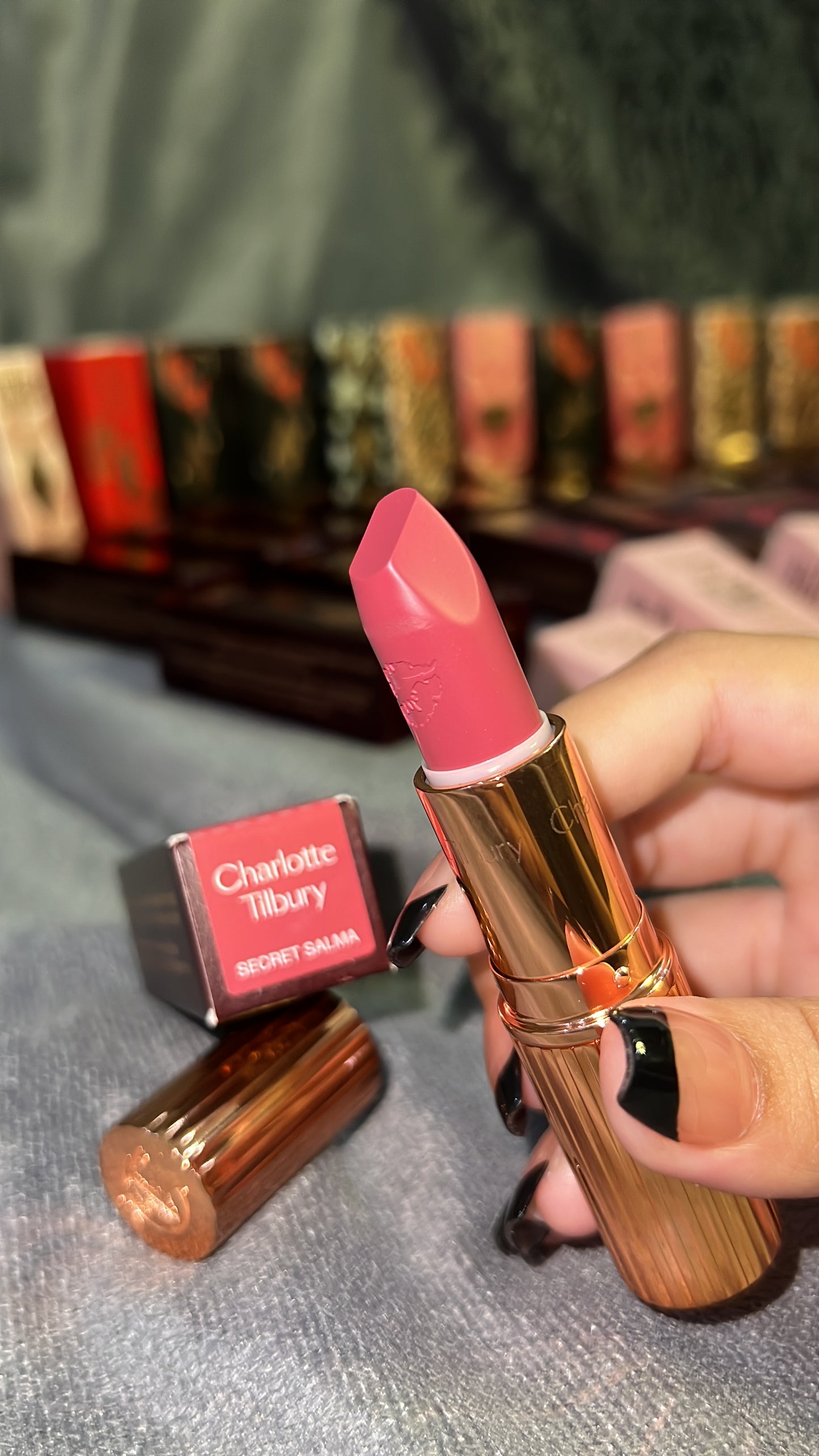 Charlotte Tilbury
Matte Revolution Hydrating Lipstick