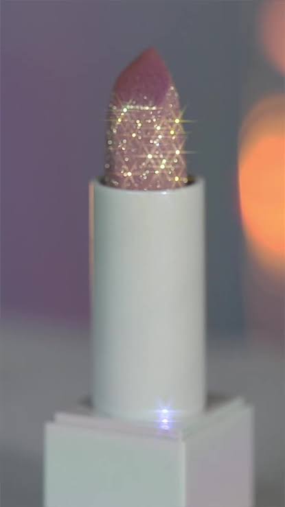 Huda Beauty Diamond Lip Balm- Negligee