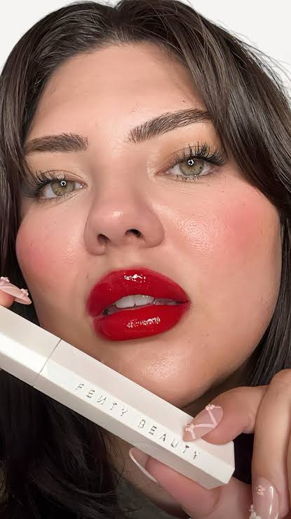 Fenty Beauty by Rihanna
Poutsicle Hydrating Lip Stain