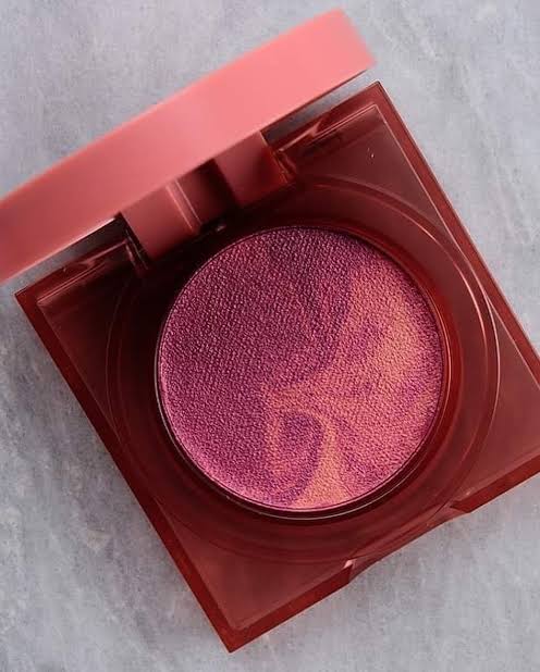 GloWish by Huda Beauty Cheeky Blush Powder